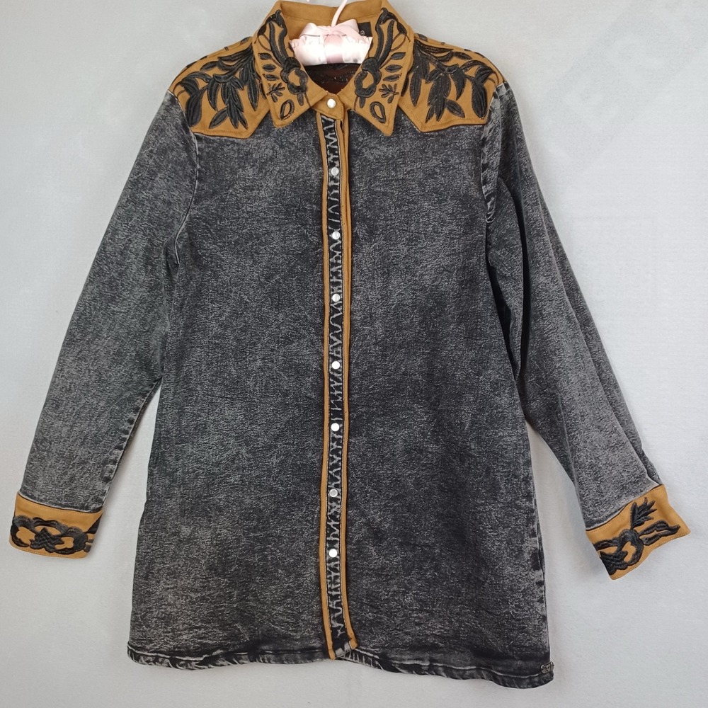 NWT Lucky And Blessed Women's Pearl Snap Tunic Shacket size Medium Western